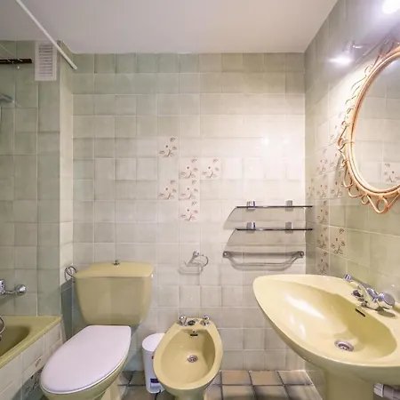 Meritxell Apartment *